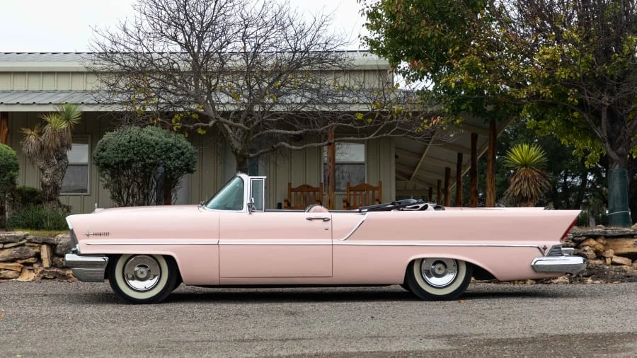 1957 Lincoln Premiere - Image 2 of 12