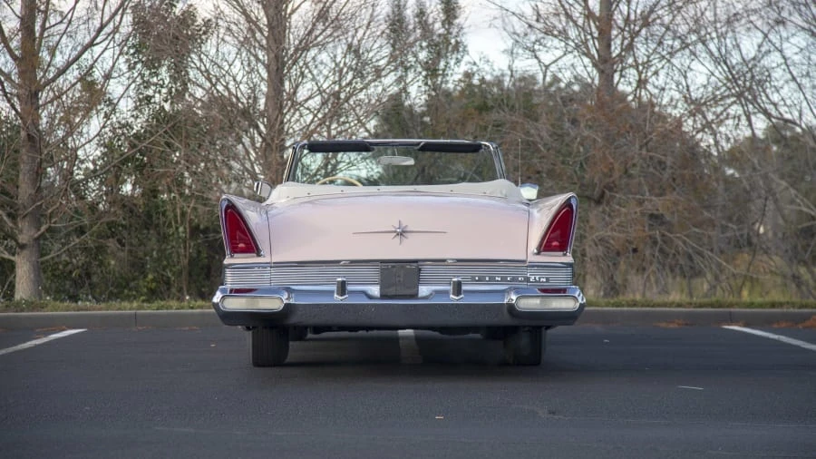 1957 Lincoln Premiere - Image 8 of 13