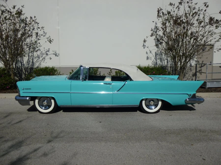 1957 Lincoln Premiere - Image 2 of 8