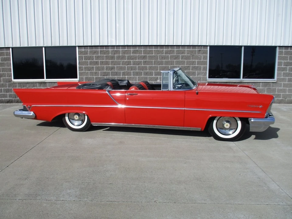 1957 Lincoln Capri - Image 18 of 21