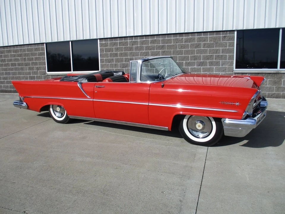 1957 Lincoln Premiere - Image 17 of 21