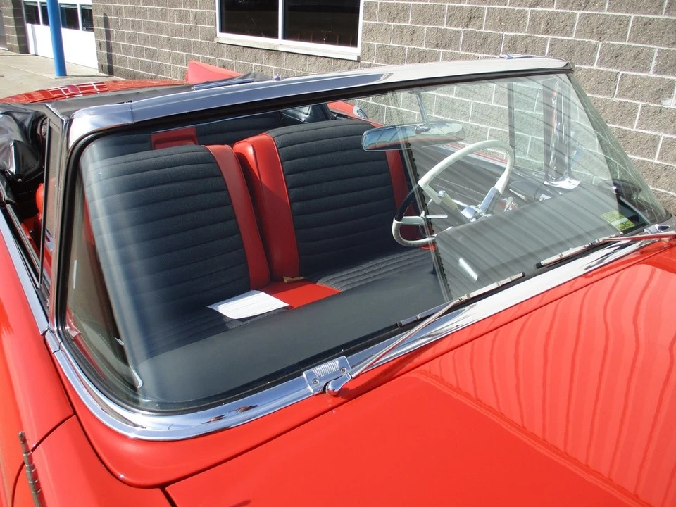 1957 Lincoln Capri - Image 13 of 21