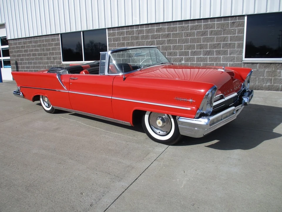1957 Lincoln Premiere - Image 2 of 12