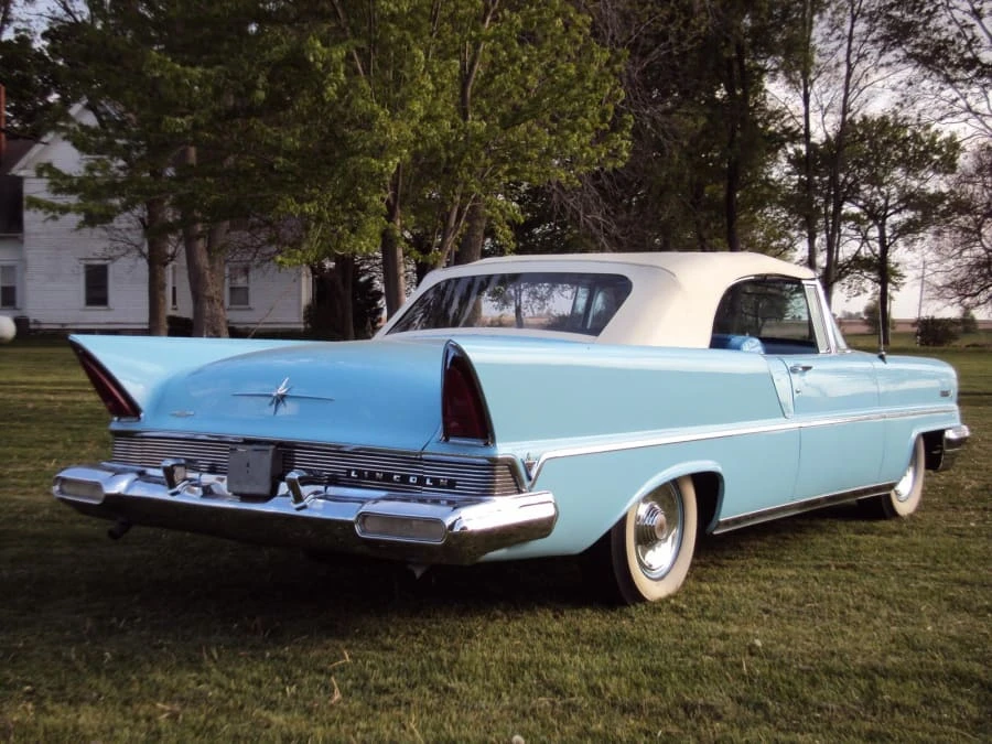 1957 Lincoln Premiere - Image 5 of 7