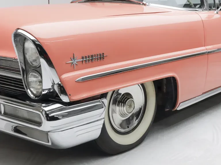 1957 Lincoln Premiere - Image 21 of 31