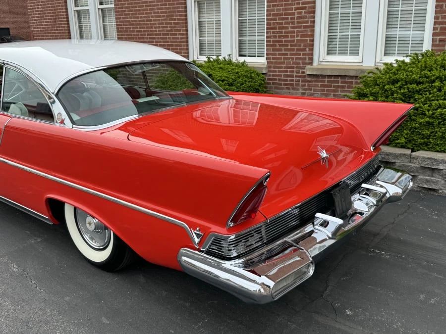 1957 Lincoln Premiere - Image 4 of 12