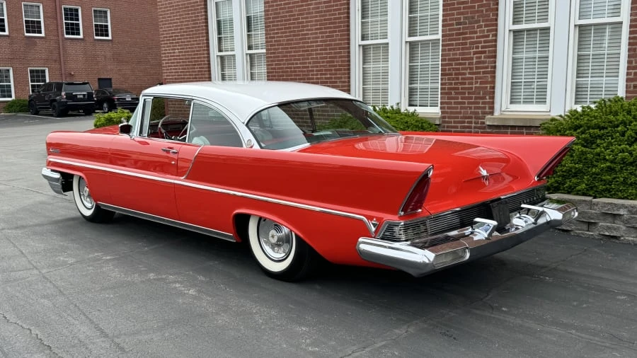 1957 Lincoln Premiere - Image 3 of 12