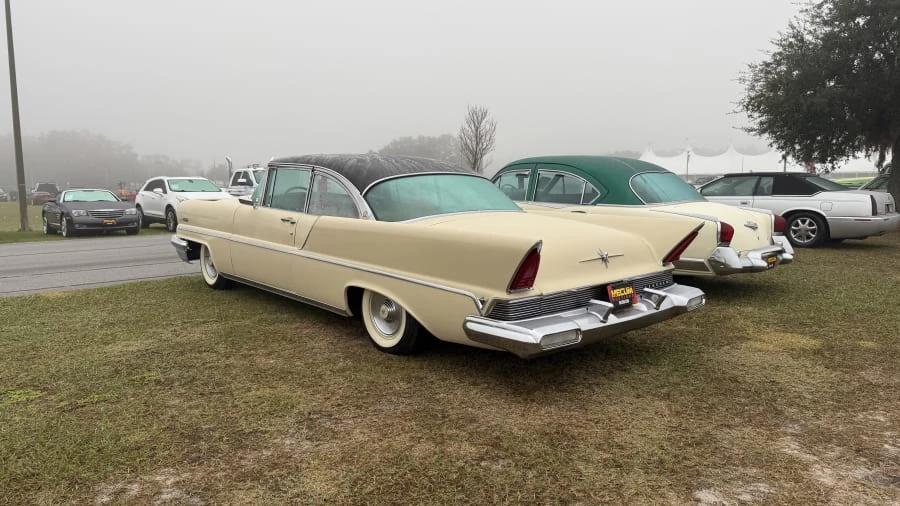 1957 Lincoln Premiere - Image 6 of 9