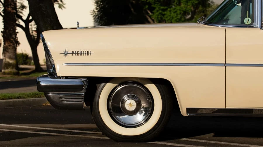 1957 Lincoln Premiere - Image 18 of 28