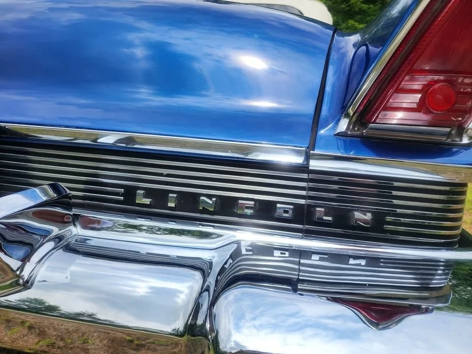 1957 Lincoln Premiere - Image 18 of 21