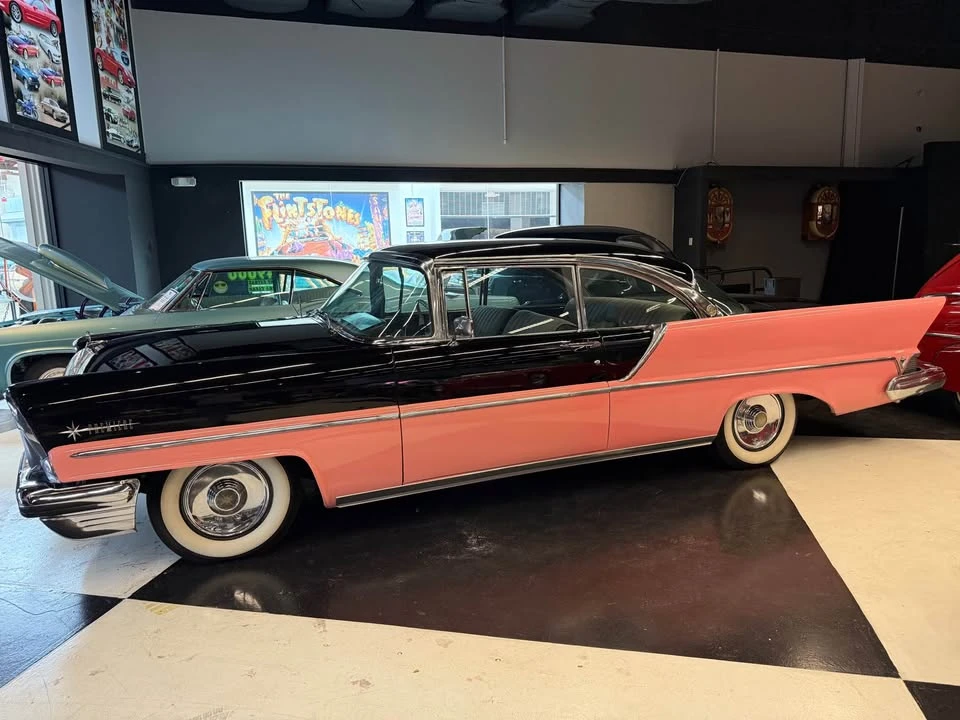 1957 Lincoln Premiere - Image 2 of 20