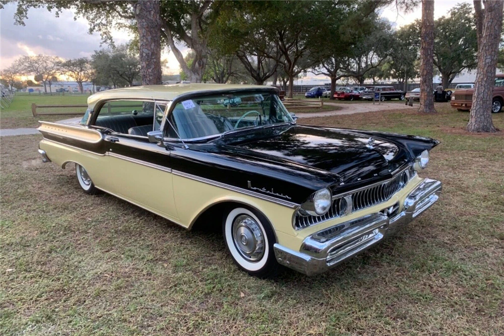 1957 Mercury Montclair - Image 2 of 5
