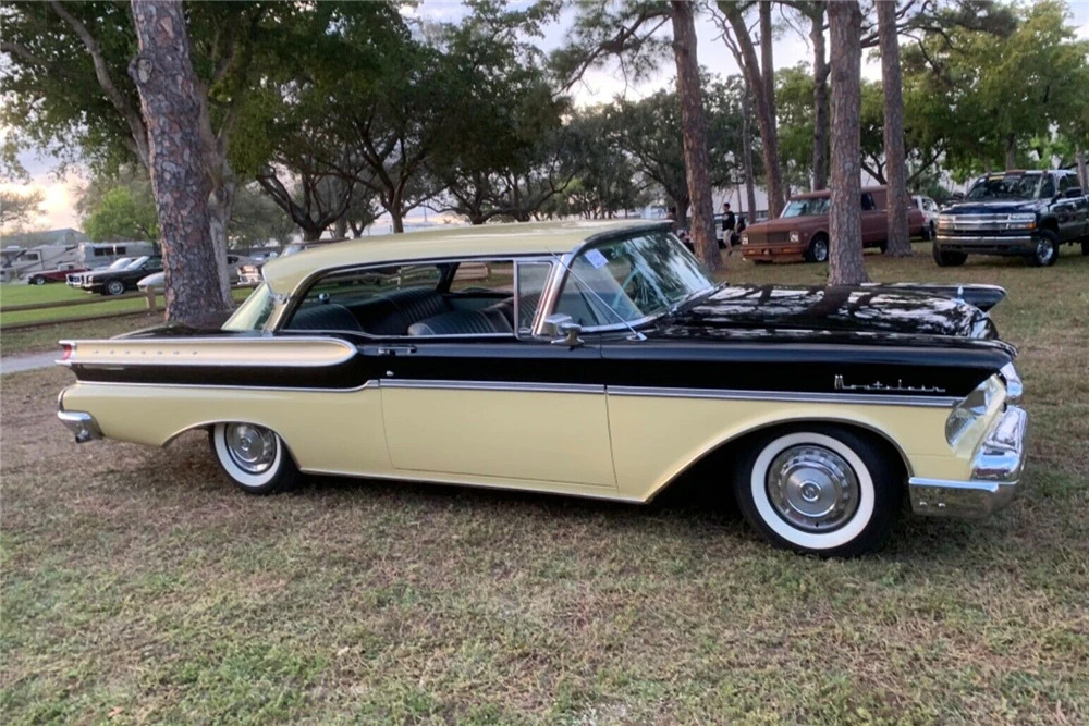1957 Mercury Montclair - Image 5 of 5