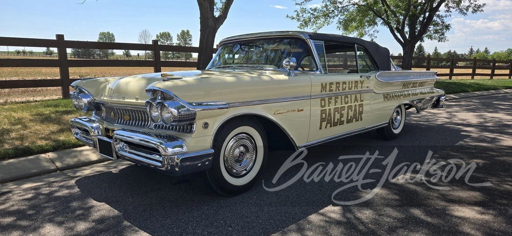 1957 Mercury Montclair - Image 6 of 11
