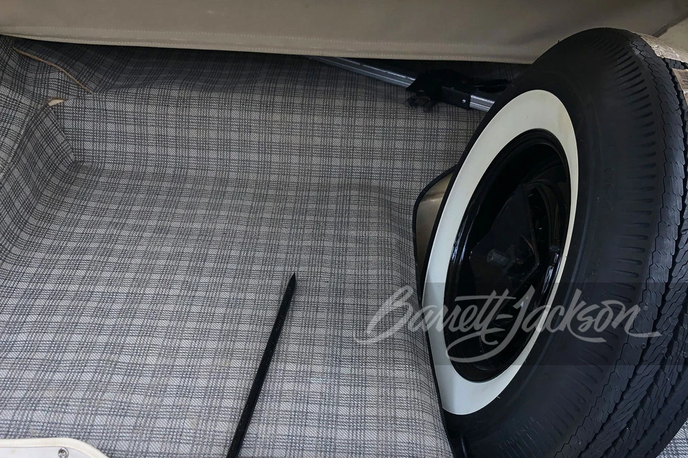 1957 Mercury Montclair - Image 4 of 16