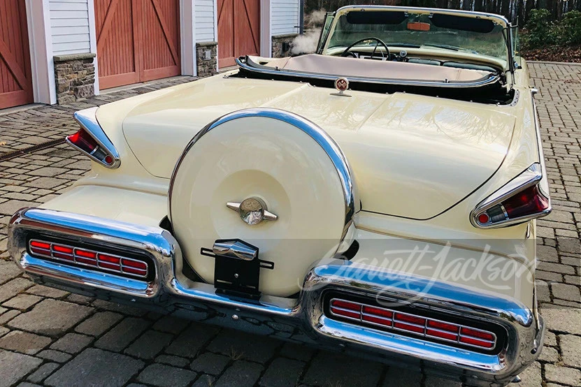 1957 Mercury Montclair - Image 6 of 16