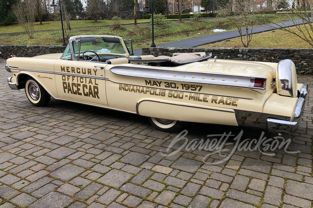 1957 Mercury Montclair - Image 8 of 16