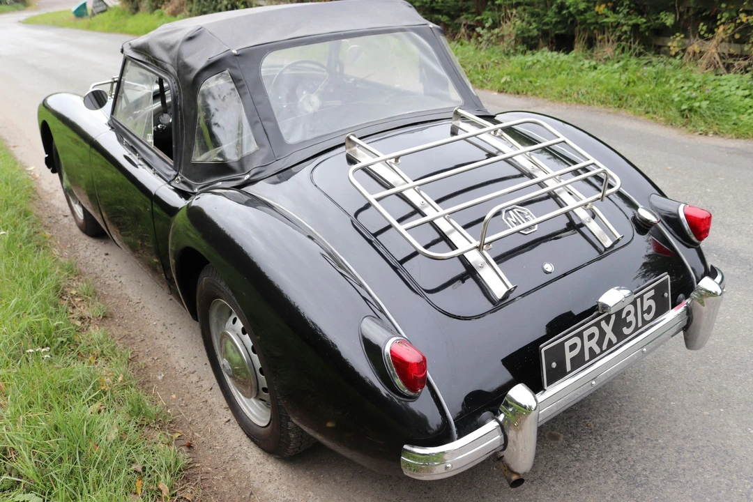 1957 MG MGA 1500 - Image 2 of 4