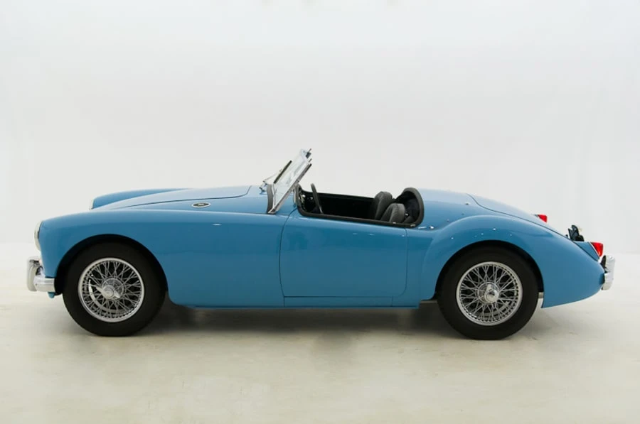1957 MG MGA 1500 - Image 2 of 10