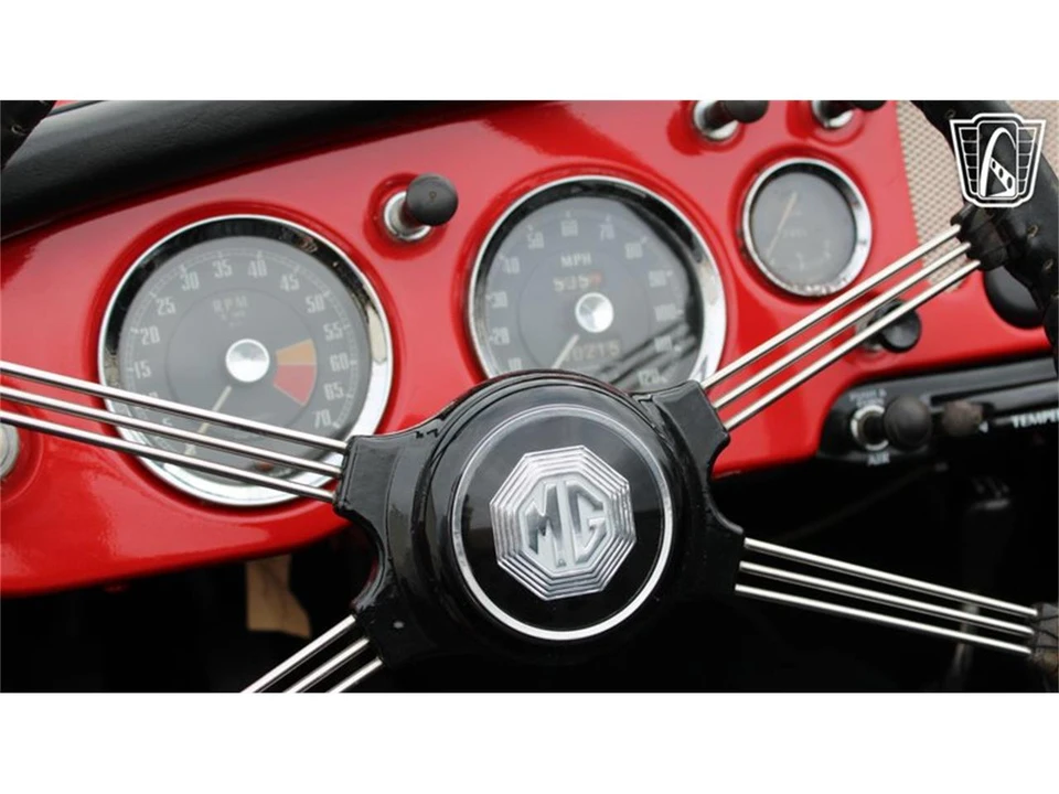 1957 MG MGA 1500 - Image 13 of 31