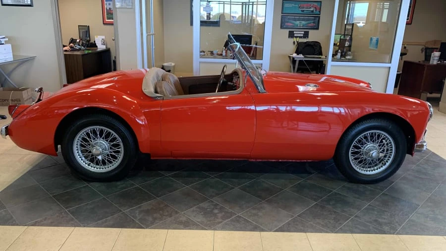 1957 MG MGA 1500 - Image 2 of 7
