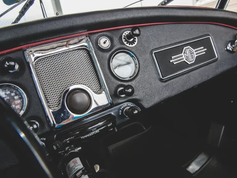 1957 MG MGA 1500 - Image 17 of 25