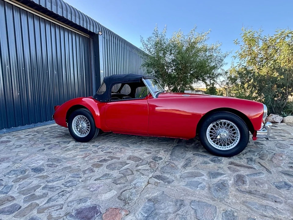 1957 MG MGA 1500 - Image 13 of 31