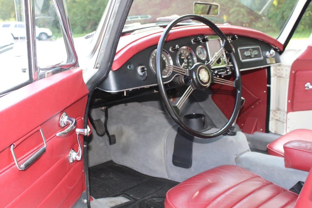 1957 MG MGA 1500 - Image 16 of 31