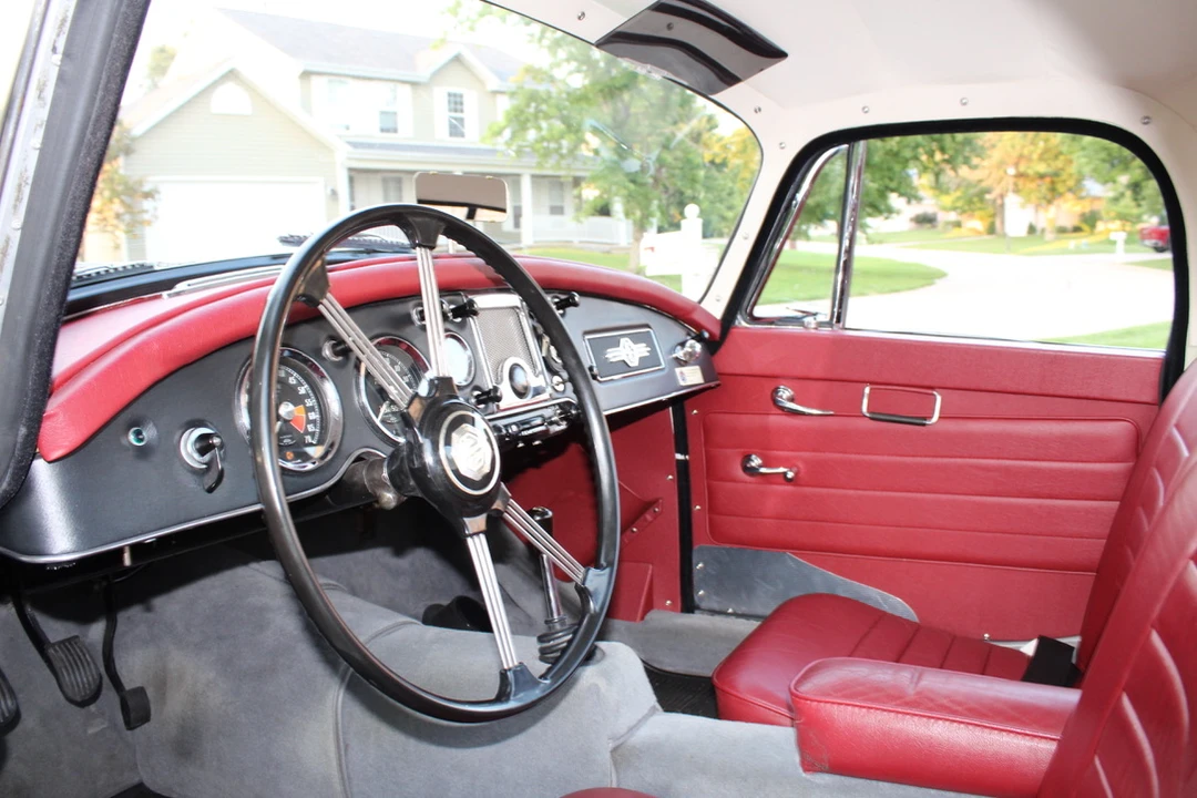 1957 MG MGA 1500 - Image 17 of 31