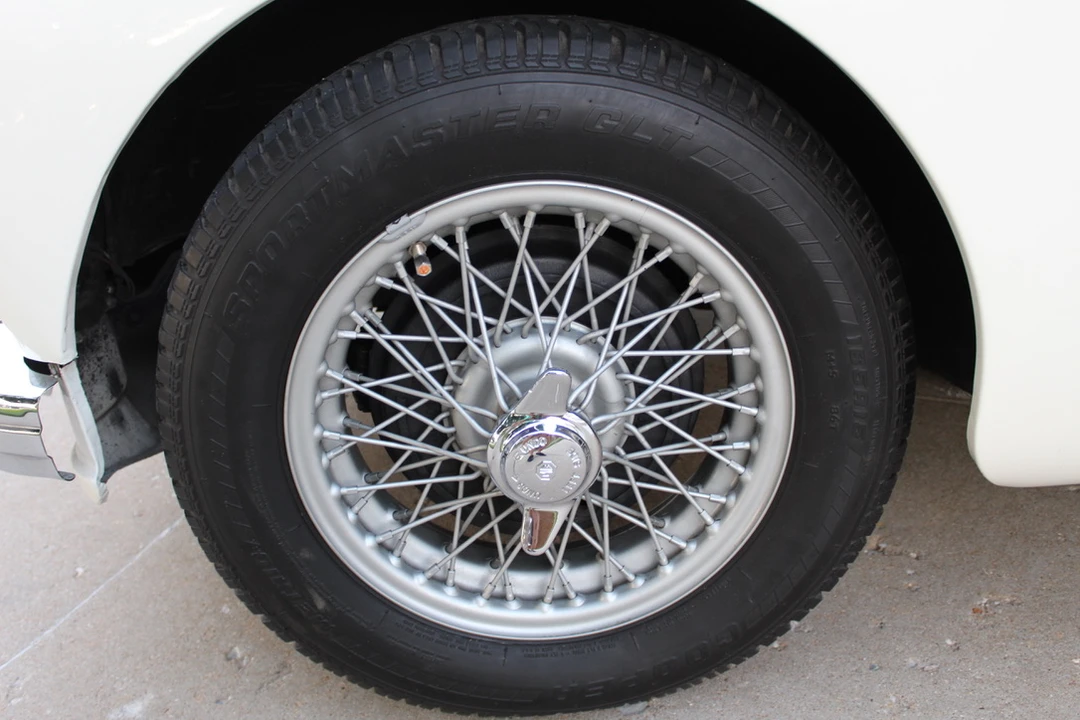 1957 MG MGA 1500 - Image 11 of 31