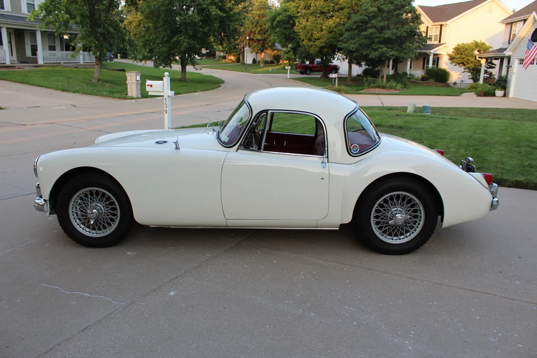 1957 MG MGA 1500 - Image 8 of 31