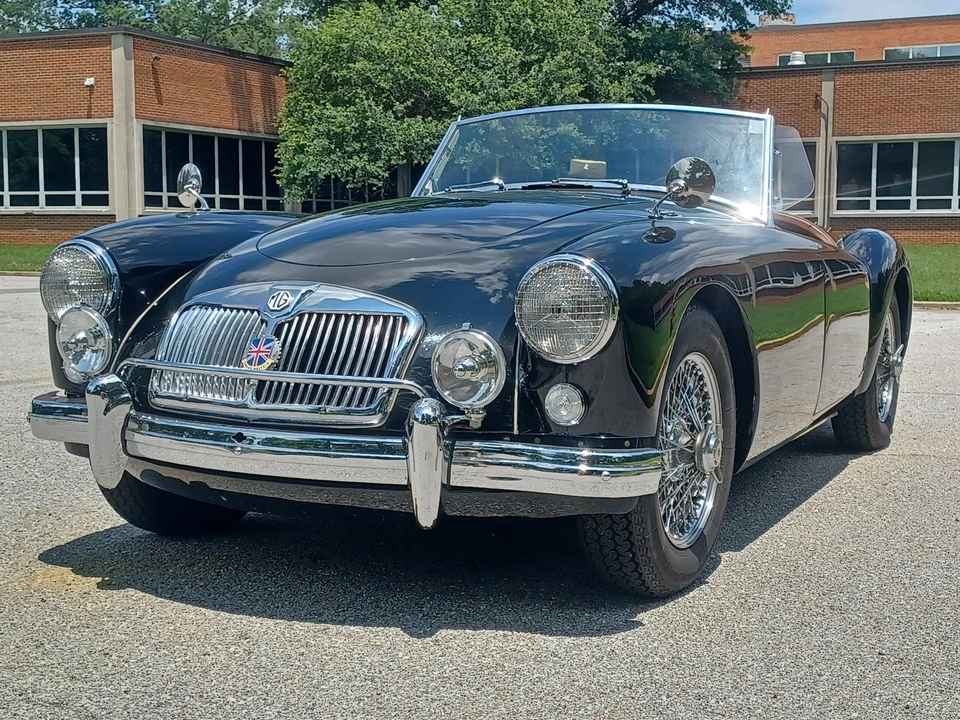 1957 MG MGA 1500 - Image 2 of 31