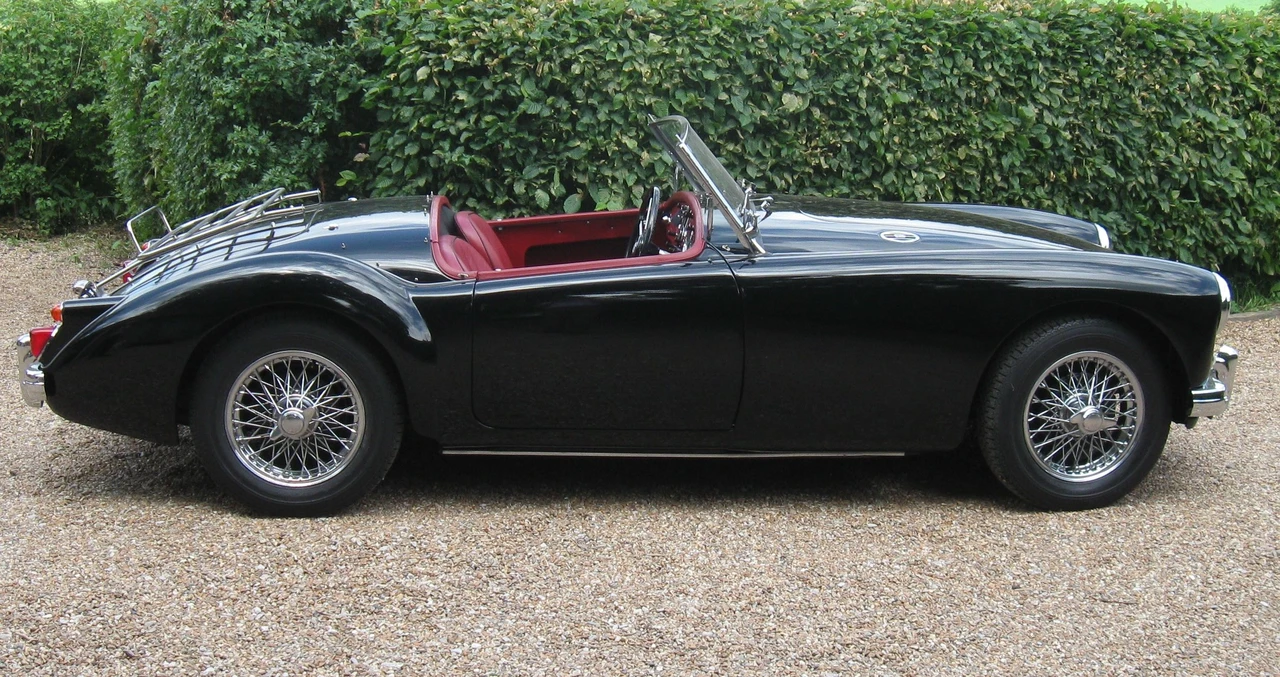 1957 MG MGA 1500 - Image 2 of 3