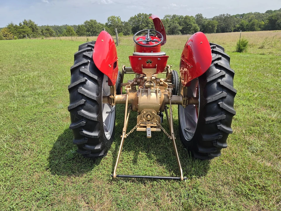 1957 Ford Tractor - Image 20 of 31