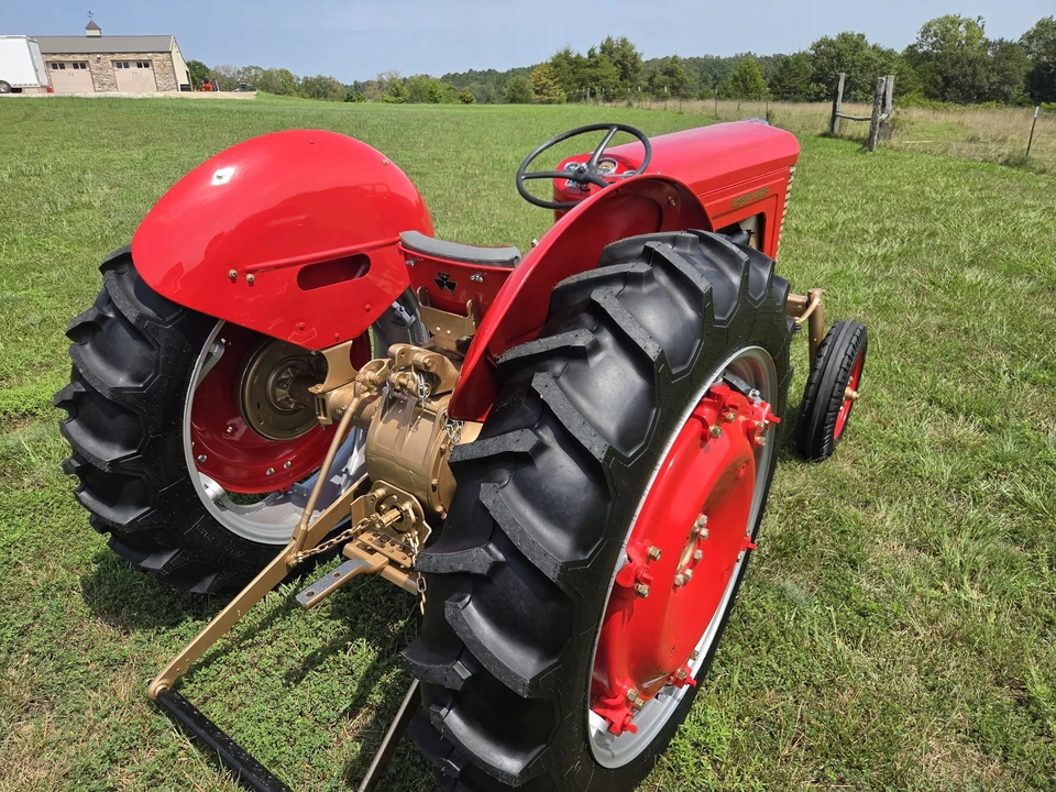 1957 Ford Tractor - Image 27 of 31