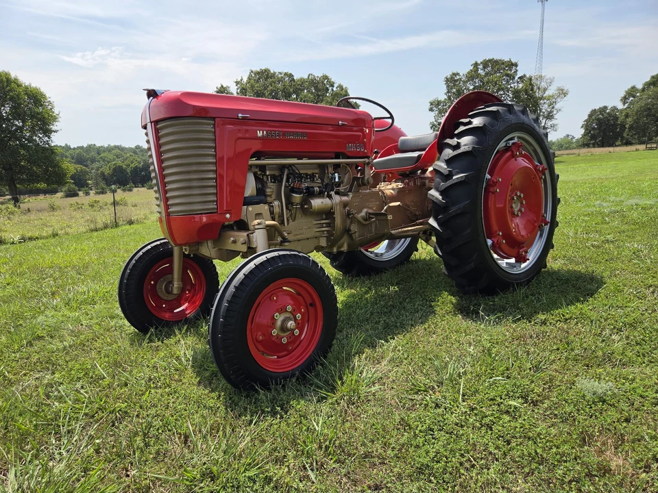 1957 Ford Tractor - Image 7 of 31