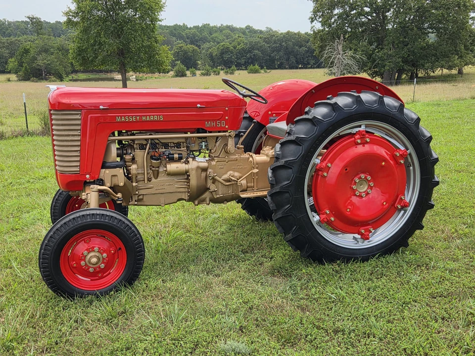 1957 Ford Tractor - Image 12 of 31