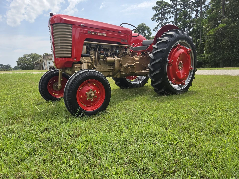 1957 Ford Tractor - Image 9 of 31