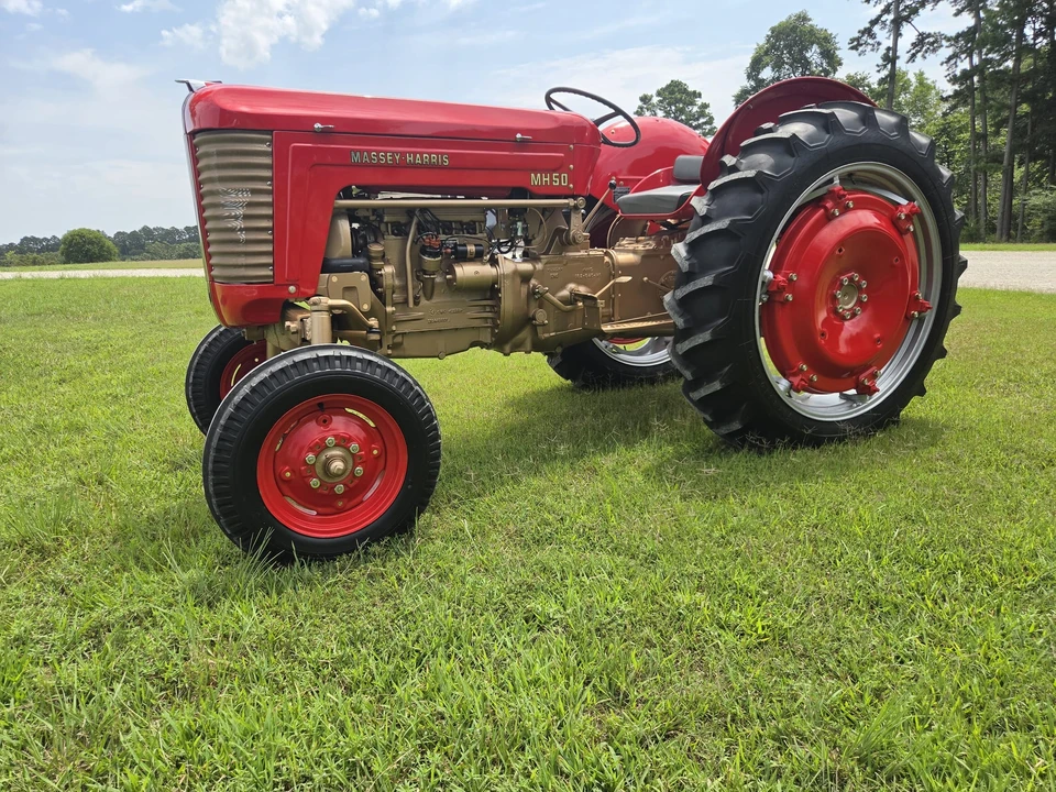 1957 Ford Tractor - Image 10 of 31