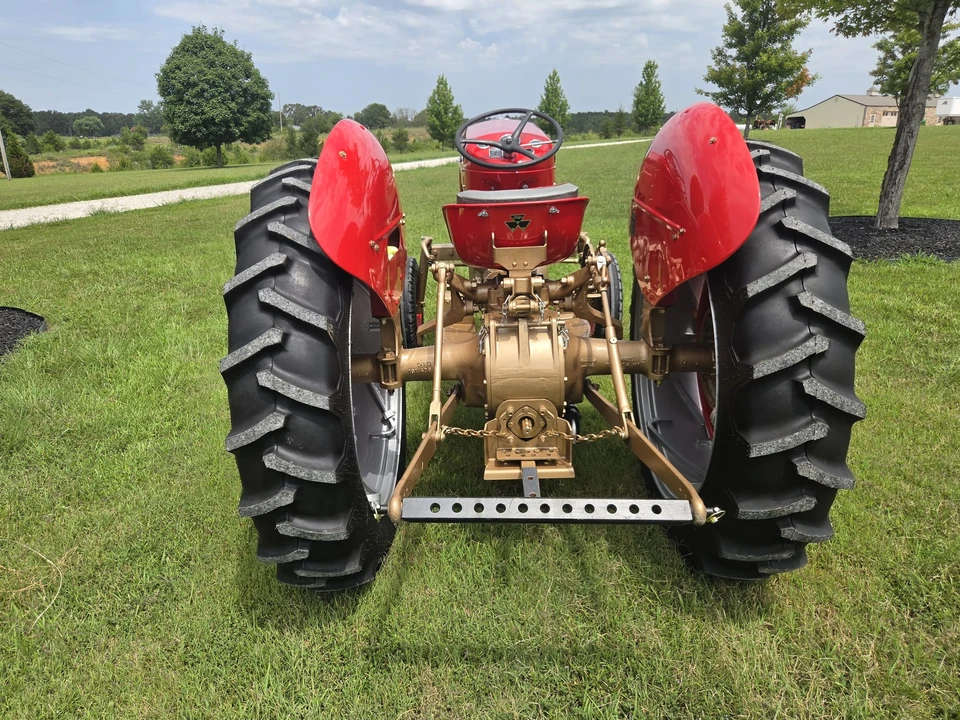 1957 Ford Tractor - Image 21 of 31