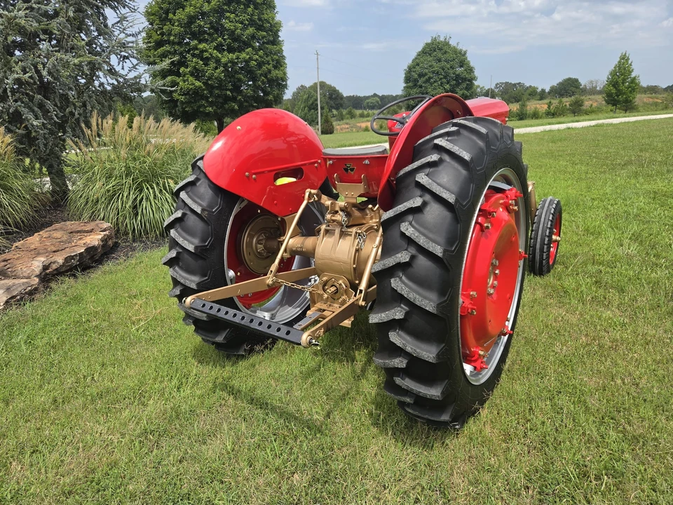 1957 Ford Tractor - Image 26 of 31