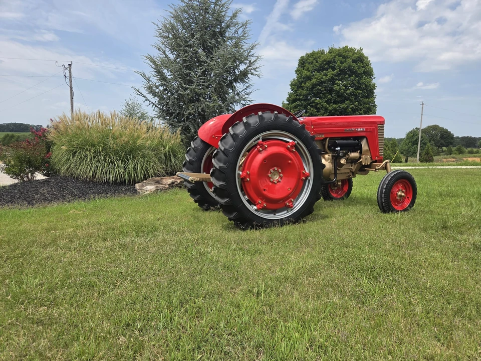 1957 Ford Tractor - Image 30 of 31