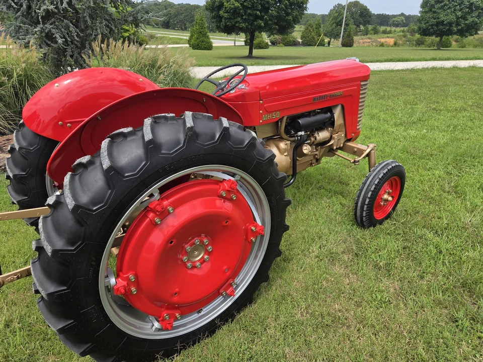 1957 Ford Tractor - Image 29 of 31