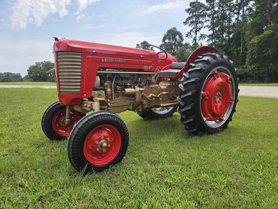 1957 Ford Tractor - Image 5 of 31