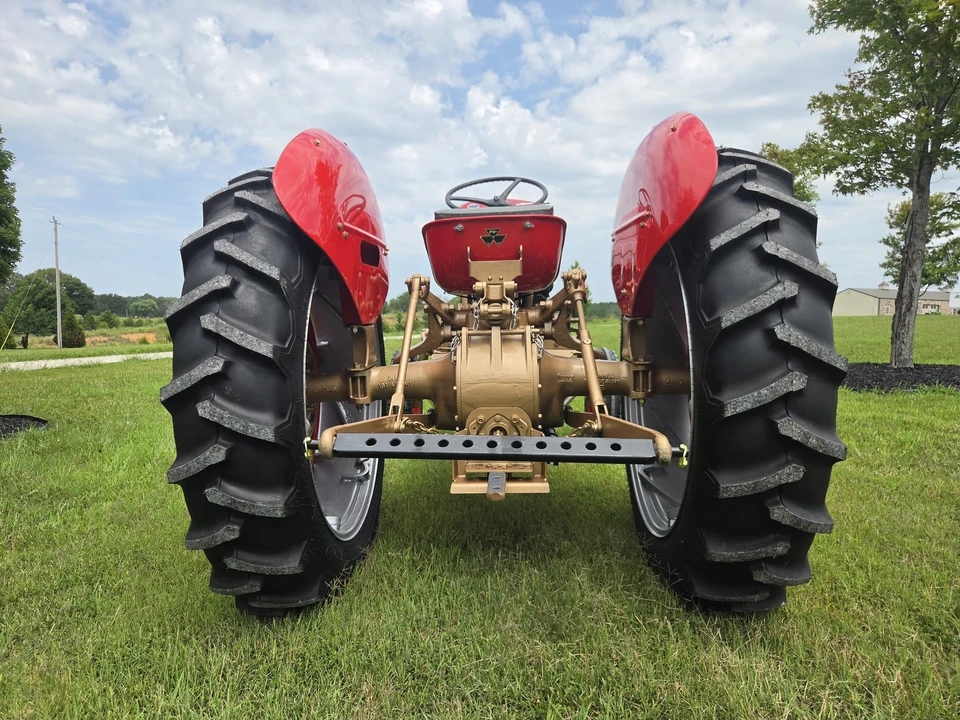 1957 Ford Tractor - Image 22 of 31