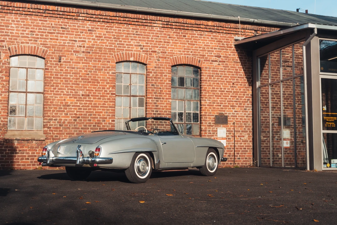1957 Mercedes-Benz W120 & W121 - Image 10 of 31