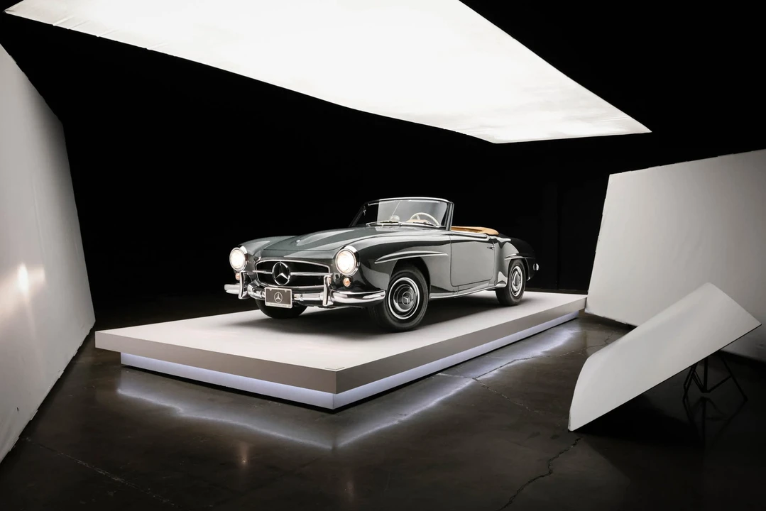1957 Mercedes-Benz 190 SL - Image 2 of 31