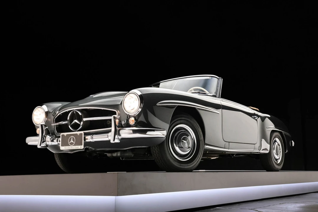 1957 Mercedes-Benz 190 SL - Image 4 of 31