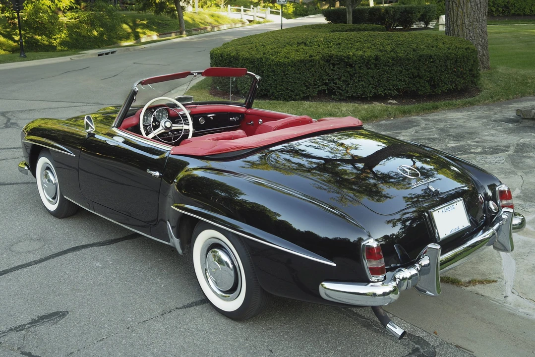 1957 Mercedes-Benz 190 SL - Image 9 of 31
