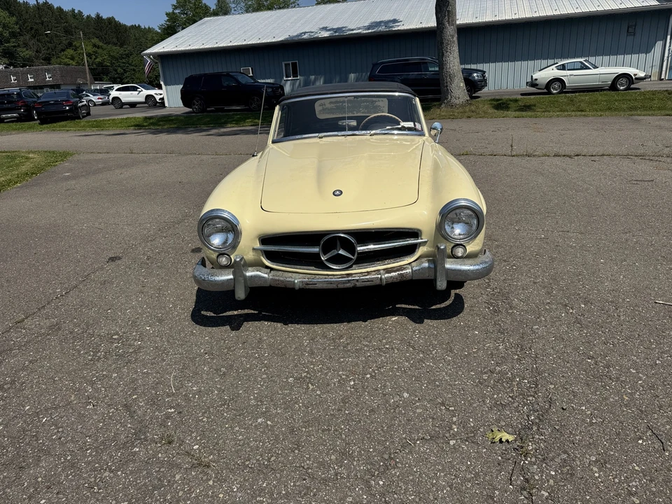 1957 Mercedes-Benz W128 - Image 2 of 31